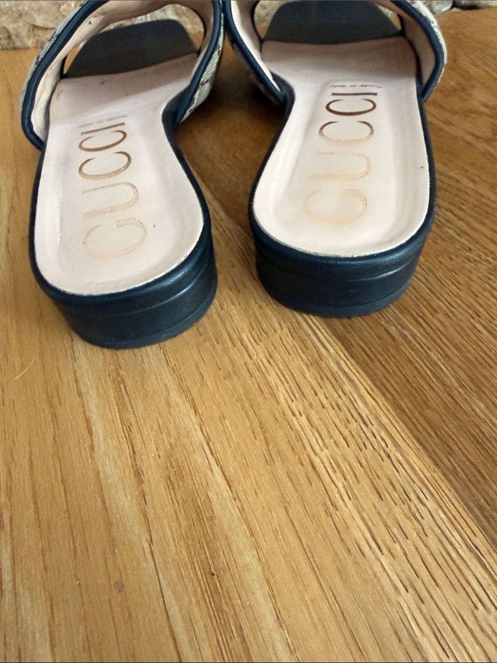 Gucci Sandals - Picture 7 of 9